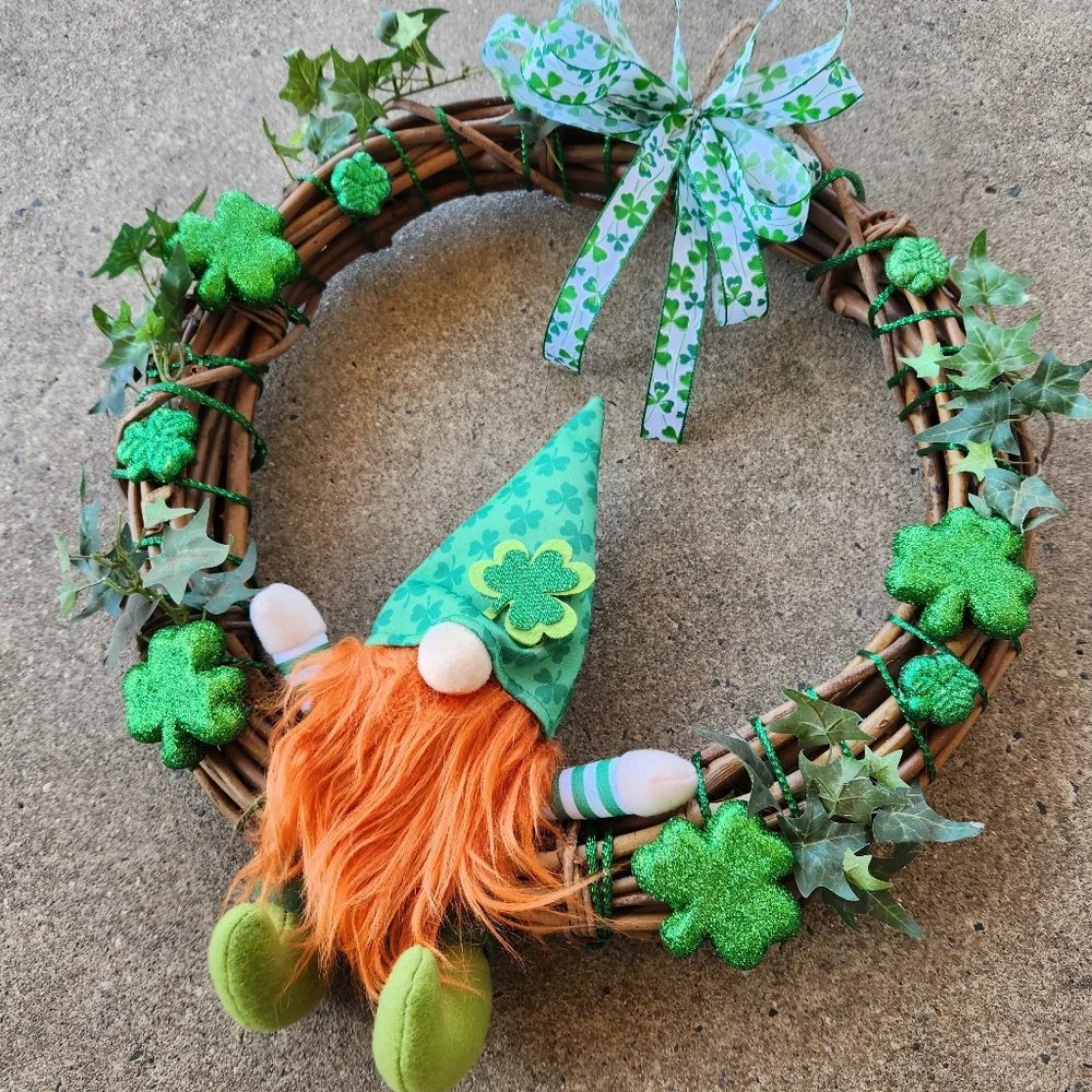 ☘️ SAINT PATRICK'S DAY LEPRECHAUN GNOME SHAMROCK GRAPEVINE WREATH ☘️